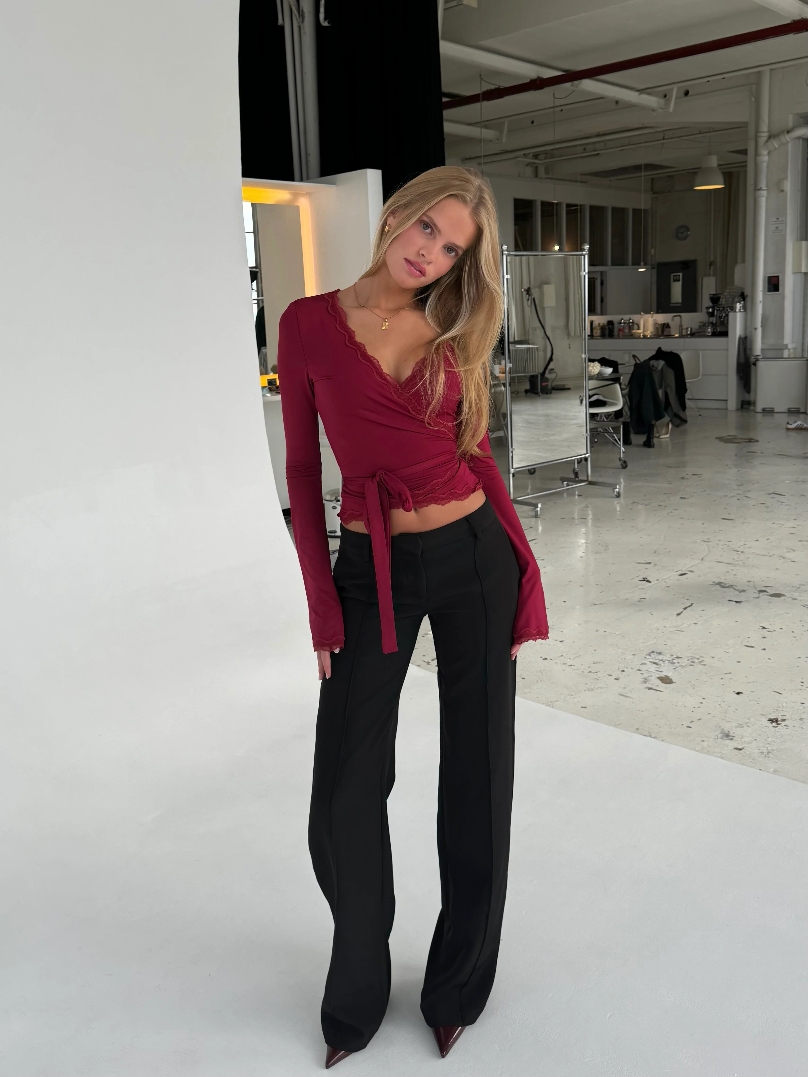 TALL Vera Wide low waist trousers - black